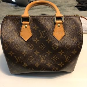 Louis Vuitton Monogram Speedy 25